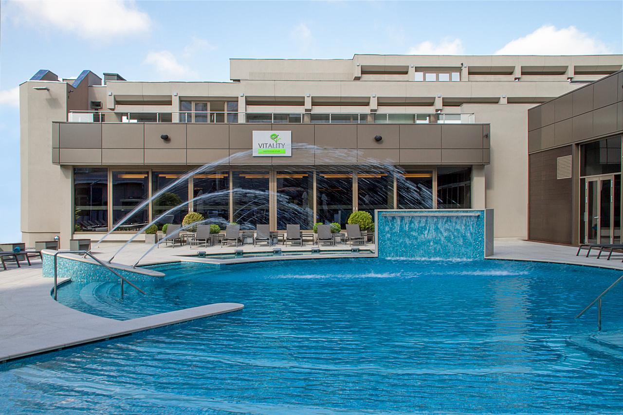 Ramada By Wyndham Parc 酒店 4*