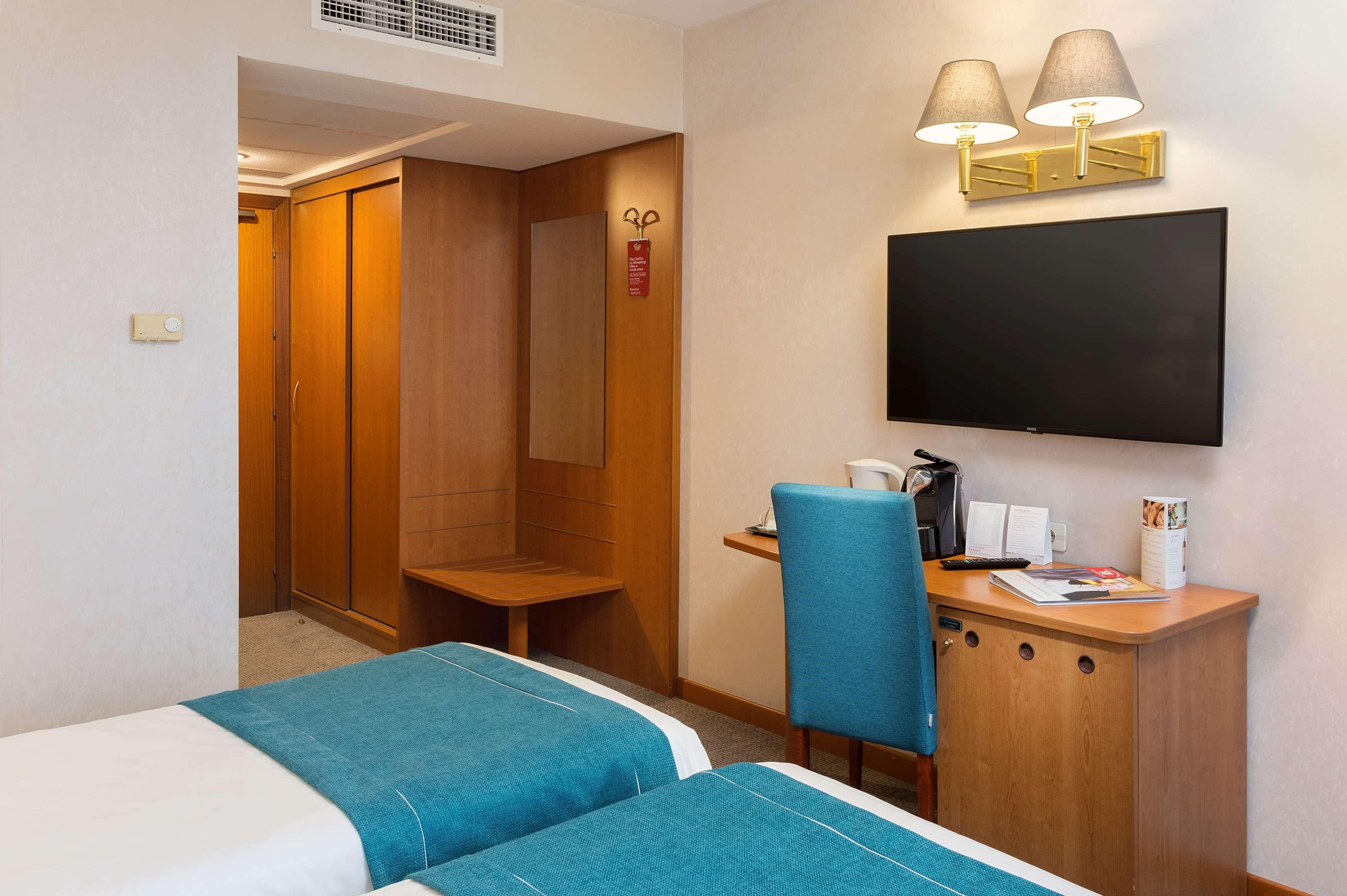 Ramada By Wyndham Parc