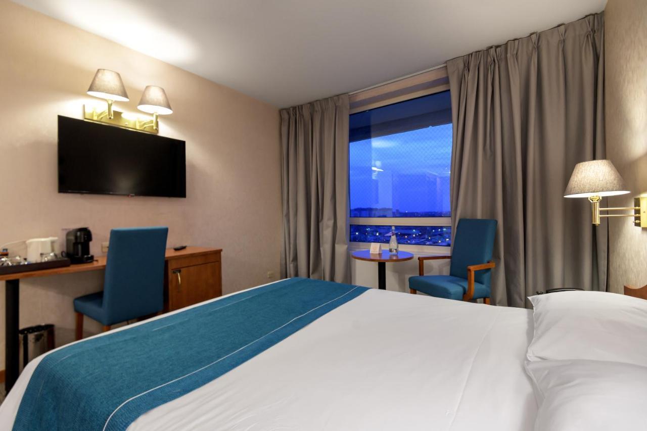 Hotel Ramada By Wyndham Parc 4*